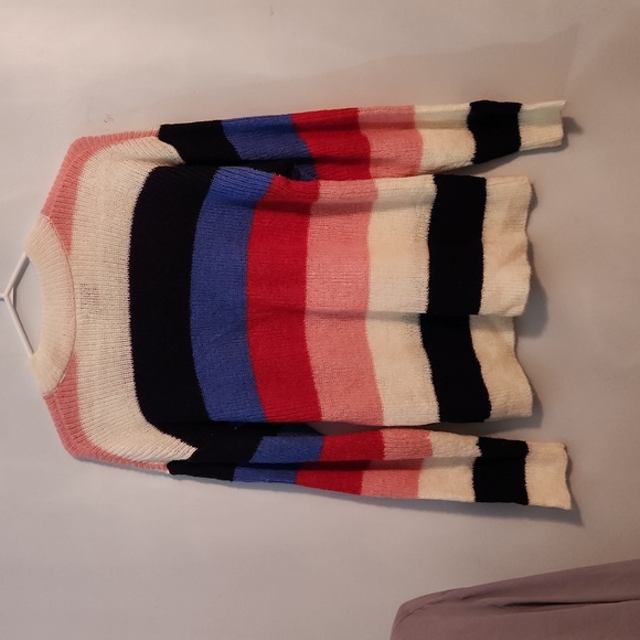 Soaked in luxury pullover sweater - Picture 2 of 6